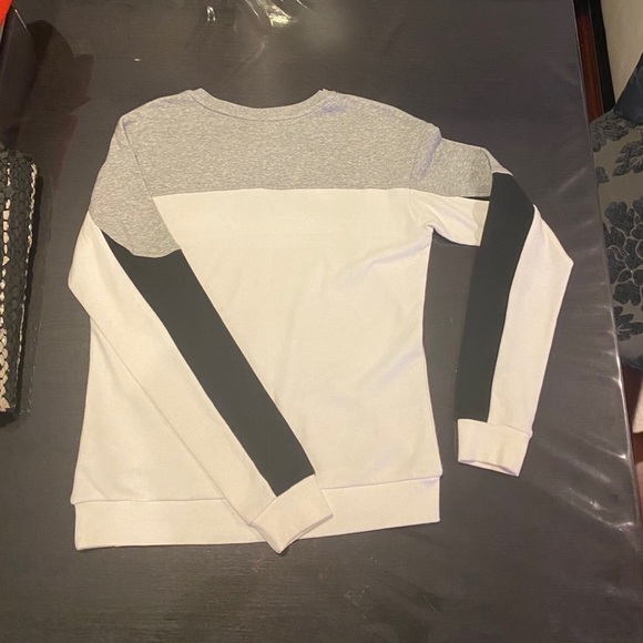 Sweatshirt. Adidas - Picture 6 of 7